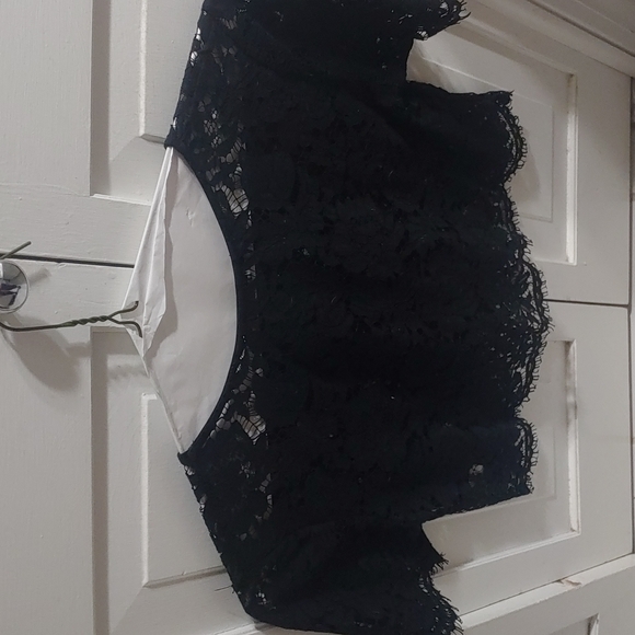 Stunning Black Lace Top..Sz 7....Never Worn - Picture 3 of 3